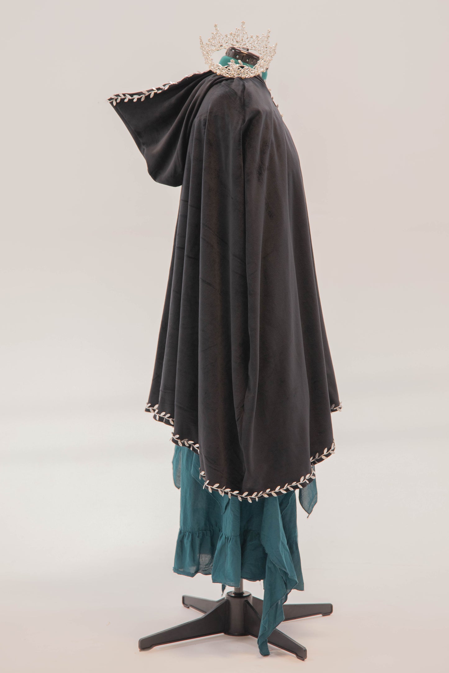 Mage Black and Silver