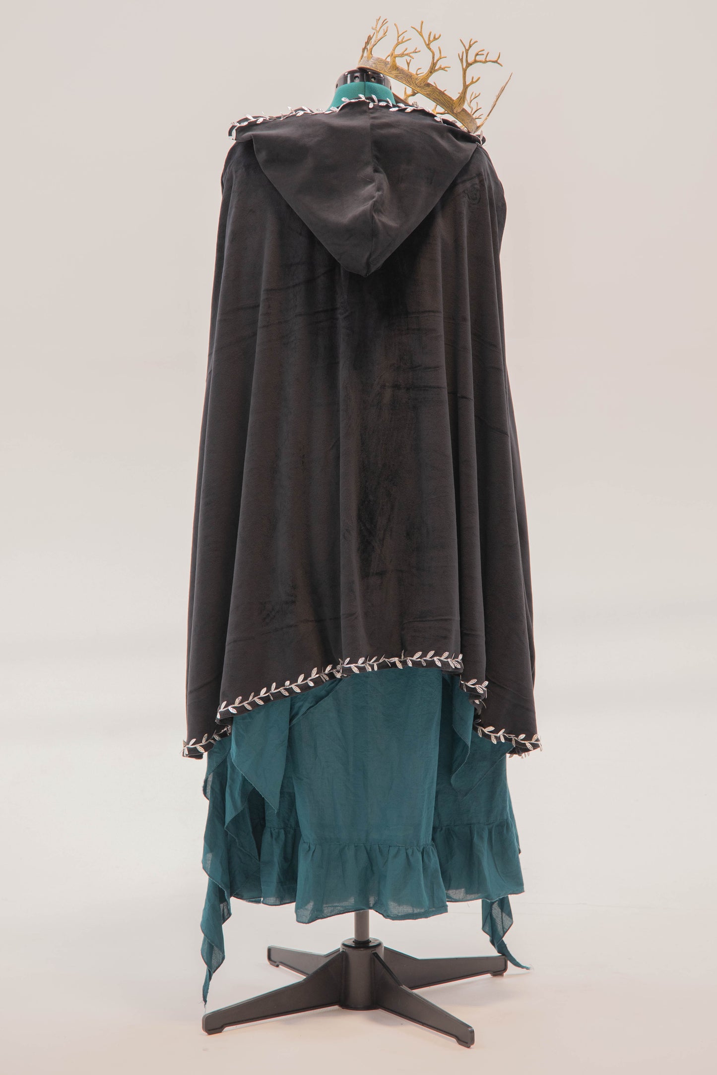 Mage Black and Silver