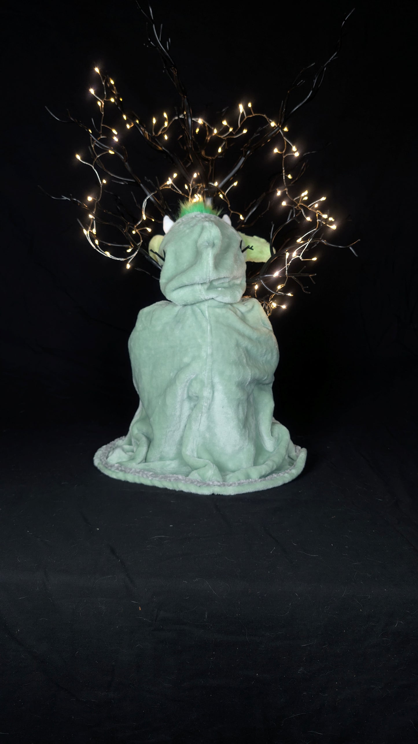 Wee One Mage With Glowing Trim 2