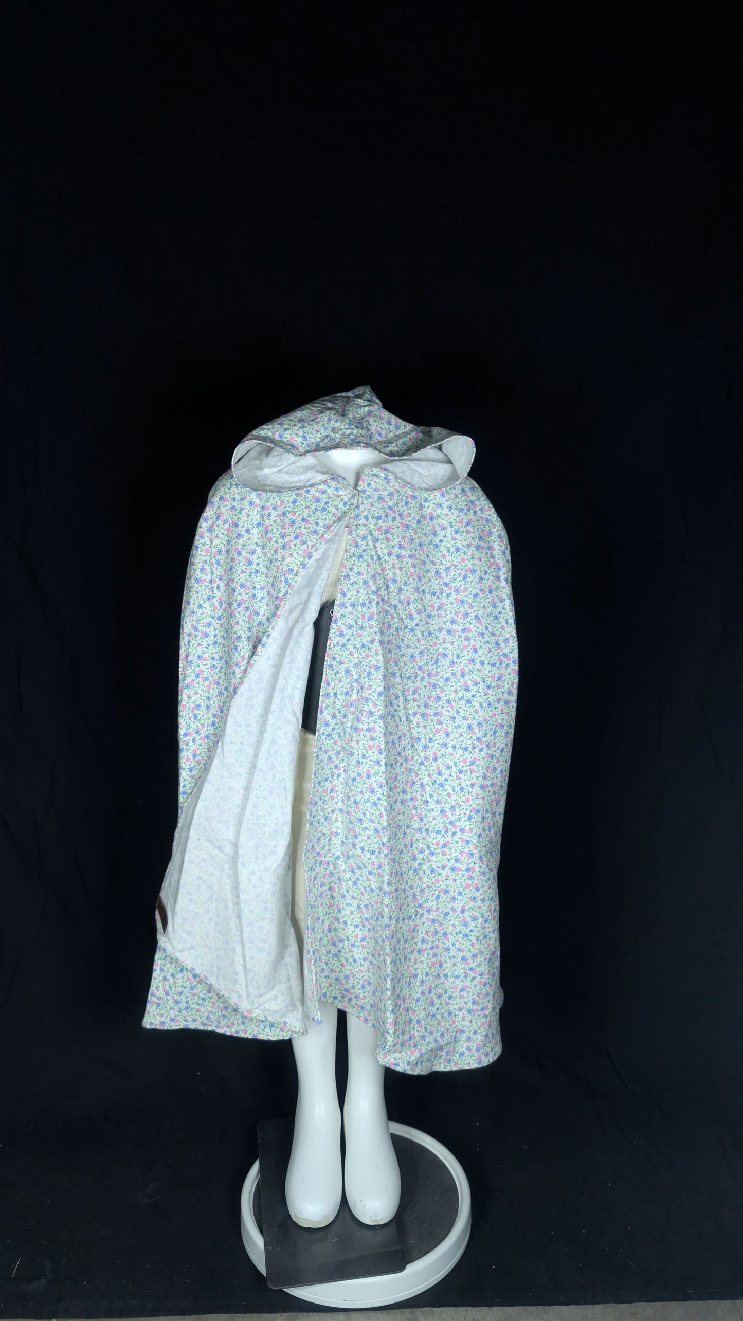 Halfling Pink/Blue Floral Mage