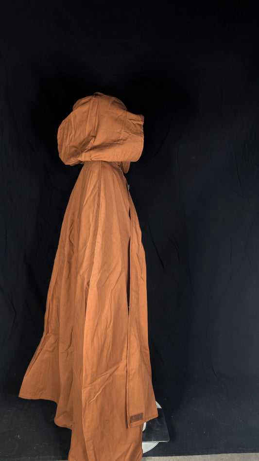 Halfling Brown Linen Mage